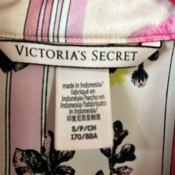 Like new Victoria’s Secret silk pijama set in pink floral sz S - Picture 2 of 4